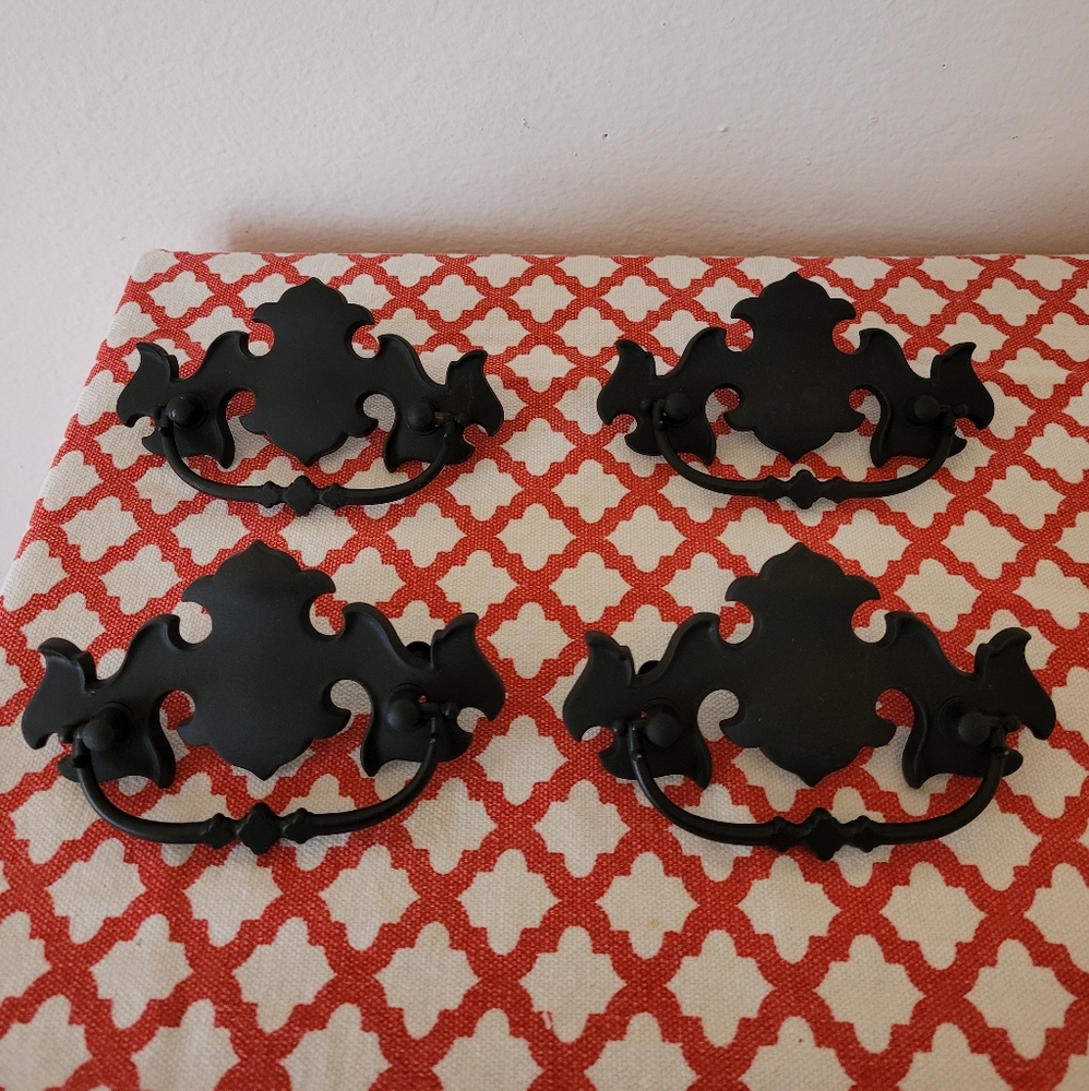 4 Black Drawer pulls